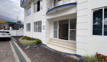 Sala para alugar, 38.00 m2 por R$3500.00  - Atiradores - Joinville/SC