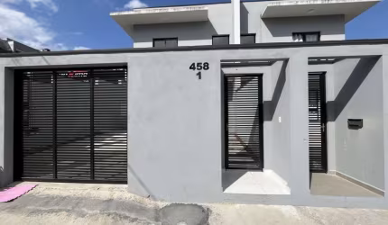 Casa residencial com 3 quartos  para alugar, 180.00 m2 por R$4000.00  - Costa E Silva - Joinville/SC