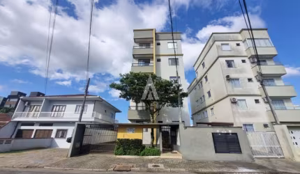 Apartamento com 2 dormitórios, 1 com sacada, sala de estar / jantar, área de serviço, 1 bwc social