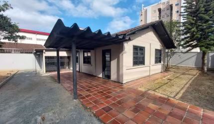 Casa comercial para alugar, 132.92 m2 por R$6000.00  - America - Joinville/SC