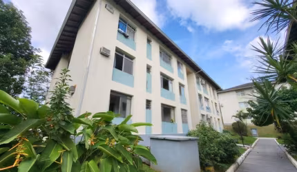 Apartamento com 2 quartos  para alugar, 68.00 m2 por R$1800.00  - Costa E Silva - Joinville/SC