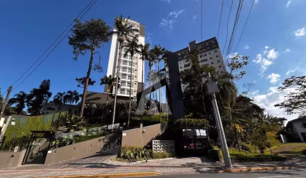 Apartamento com 3 quartos  para alugar, 74.03 m2 por R$3890.00  - Gloria - Joinville/SC