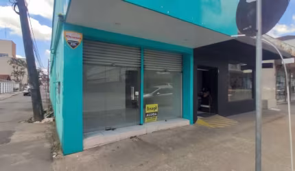 Loja para alugar, 67.89 m2 por R$2900.00  - Centro - Joinville/SC