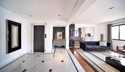 Cobertura Duplex com 364m², 5 vagas, piscina à venda em Moema Índios