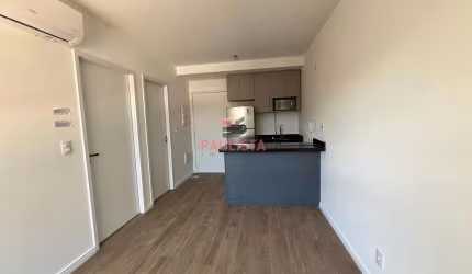 Apartamento para locação Semi Mobiliario e com Ar condicionado com 1 dormitório, em prédio novo na