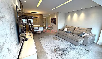 Apartamento recém reformado à venda com 113m², 4 dormitórios, 2 vagas, lazer na Saúde.