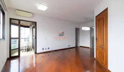 Apartamento à venda com 89m², 3 quartos, sendo 1 suíte e 2 vagas em Moema.