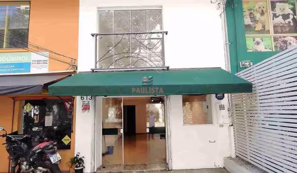 Sobrado Comercial em Moema (Pássaros) com, 1 vaga de garagem.