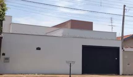 Casa com 3 dormitórios à venda, 186 m² por R$ 250.000,00 - Zequinha Amêndola - Barretos/SP
