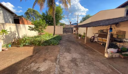 Casa com 3 dormitórios à venda, 97 m² por R$ 230.000,00 - Jardim Nova Barretos - Barretos/SP