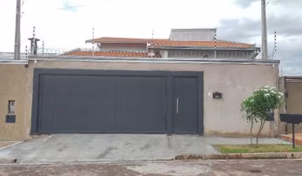 Casa com 3 dormitórios à venda, 150 m² por R$ 530.000,00 - Jardim Europa - Barretos/SP