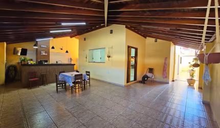 Casa com 3 dormitórios à venda, 152 m² por R$ 450.000,00 - Jardim Universitário - Barretos/SP
