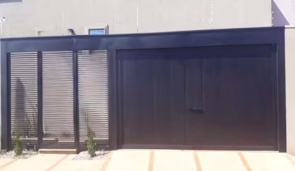Casa com 2 dormitórios à venda, 107 m² por R$ 499.000,00 - Jockey Club - Barretos/SP