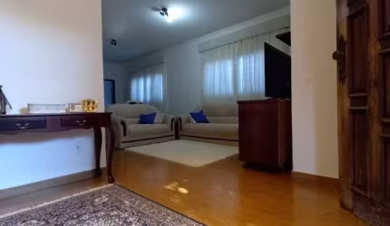 Casa com 3 dormitórios à venda, 191 m² por R$ 520.000,00 - Baroni - Barretos/SP