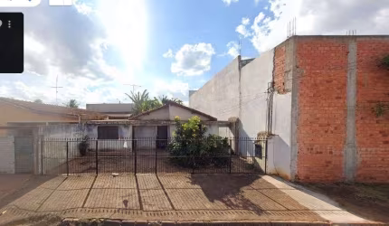 Casa com 5 dormitórios à venda, 86 m² por R$ 280.000 - Marília - Barretos/SP