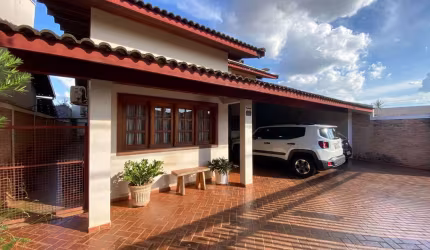 Casa com 3 dormitórios para alugar, 366 m² por R$ 5.830,00/mês - Celina - Barretos/SP