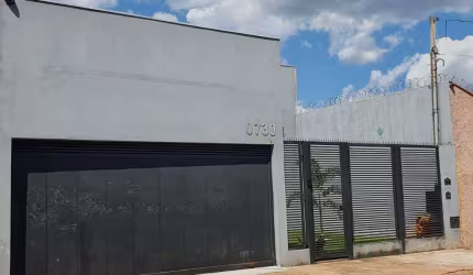 Casa com 3 dormitórios, 251 m² - venda por R$ 650.000,00 ou aluguel por R$ 3.200,00/mês - Oriente - Barretos/SP