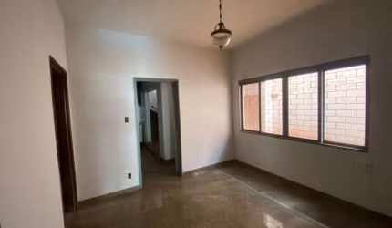 Casa com 3 dormitórios à venda, 216 m² por R$ 500.000,00 - Centro - Barretos/SP