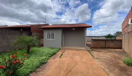 Casa com 2 dormitórios - venda por R$ 200.000,00 ou aluguel por R$ 1.200,00/mês - Condomínio Residencial Batista Ananias  - Barretos/SP