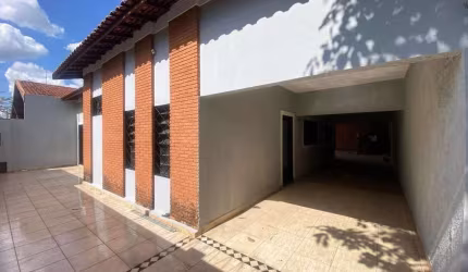 Casa com 3 dormitórios para alugar, 180 m² por R$ 2.728,00/mês - São José - Barretos/SP