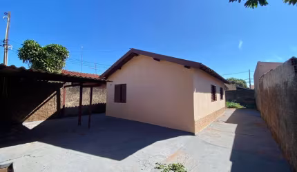 Casa com 2 dormitórios para alugar, 48 m² por R$ 823,61/mês - Zequinha Amêndola - Barretos/SP