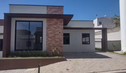 Casa para Venda em Atibaia, Chácaras Itapetininga, 3 dormitórios, 1 suíte, 3 banheiros, 2 vagas