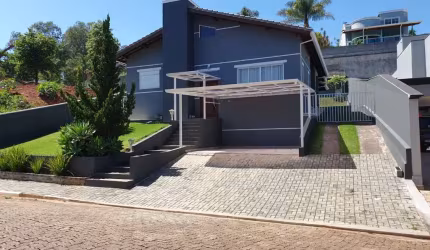 Casa em Condomínio para Locação em Atibaia, Condomínio Parque das Garças II, 5 dormitórios, 1 suíte, 3 banheiros, 2 vagas