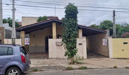 Casa para Locação em Atibaia, Vila dos Netos, 3 dormitórios, 1 suíte, 2 banheiros, 2 vagas