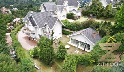 Linda Casa com 6 dormitórios à venda, 313 m² por R$ 3.200.000 - Jardim Manancial - Campos do Jordão/SP