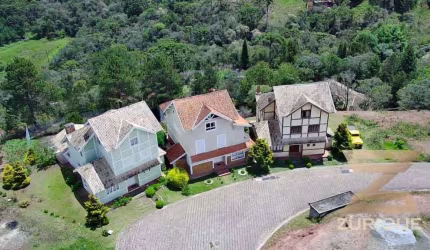 Casa com 4 dormitórios à venda, 190 m² por R$ 1.350.000,00 - Recanto Araucária - Campos do Jordão/SP
