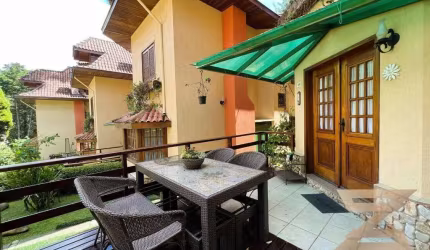 Casa com 4 dormitórios à venda, 160 m² por R$ 1.150.000,00 - Vila Inglesa – Condomínio Village Del Sole - Campos do Jordão/SP