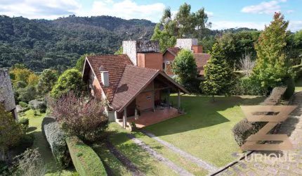 Casa com 3 dormitórios à venda, 163 m² por R$ 1.400.000 - Imbiri - Campos do Jordão/SP