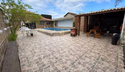 Repasse Casa Padrão à venda no Jardim Princesa - Praia Grande - SP: