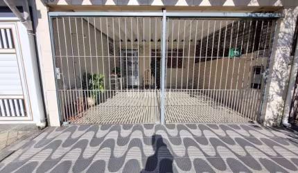 Casa Geminada à venda no Caiçara - Praia Grande - SP: