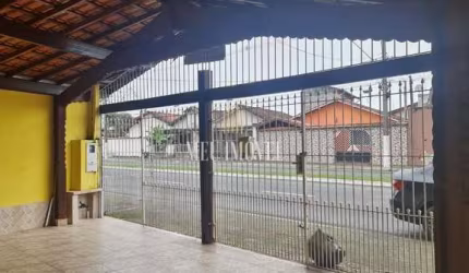 Casa Geminada à venda no Jardim Imperador - Praia Grande - SP: