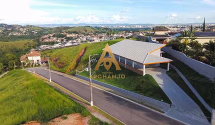 Casa em Condomínio - 1.000m² - Zona norte - São José dos Campos