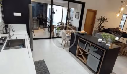 Casa alto padrão localizada no condominio Rosa Internacional codigo: 41884