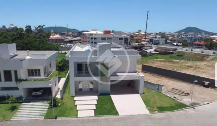 MD/casa de 400 metros quadrados, recém construída nos ingleses, em condomínio de alto padrão, contando com 3 suítes, sendo uma suíte master com dois banheiros e dois closets, um dos banheiros com banh