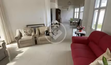Linda casa  com 3 Quartos sendo uma suíte codigo: 52761