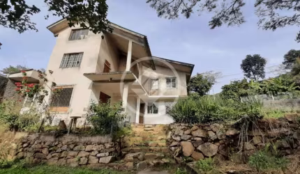 Casa bem localizada em amplo terreno codigo: 53322