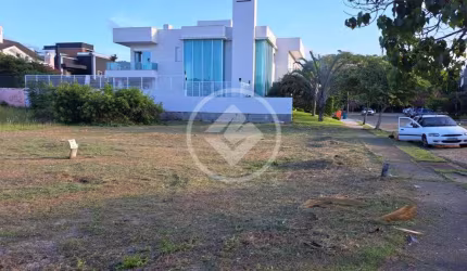 Terreno de esquina Jurerê Internacional Av. dos Dourados codigo: 60593