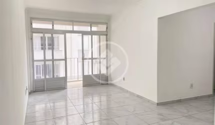Espaço e boa localização neste apto de 3 quartos no Centro de Florianópolis codigo: 61739