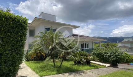 Casa em condomínio com excelente localização codigo: 55657