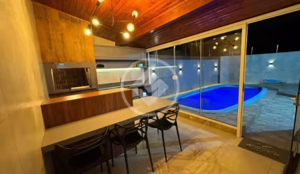 CASA COM PISCINA À VENDA EM FORQUILHAS- 2 DORM codigo: 82908