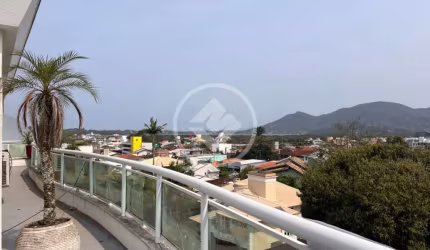 Maravilhosa cobertura, situada na Lagoa da Conceição, conta com toda estrutura que sua família merece. codigo: 86168