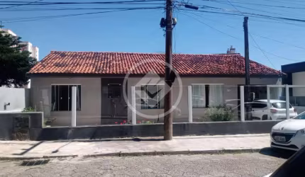 Casa à venda no bairro Barreiros em São José-SC codigo: 95599