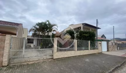 A Casa dos Seus Sonhos a Apenas 400m do Mar! codigo: 99928