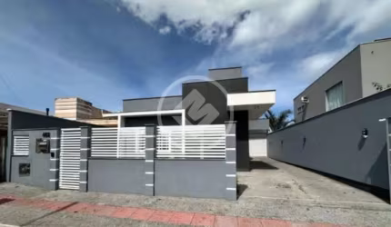 Casa Alto Padrão, Bairro Pedra Branca a poucos minutos do passeio pedra Branca. codigo: 100957