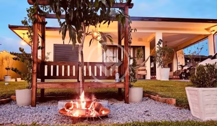 CASA À VENDA EM SANTO AMARO DA IMPERATRIZ codigo: 123930