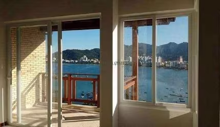 Casa em Condomínio Fechado